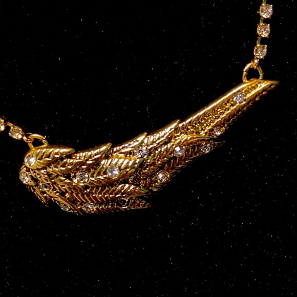 Betsey Johnson Angel Wing Rhinestone Necklace - Picture 3 of 7